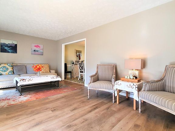 5th image of 3385 Highland Pine Dr