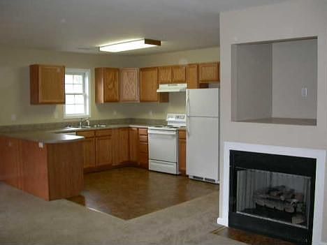2nd image of 96 Morris St #A