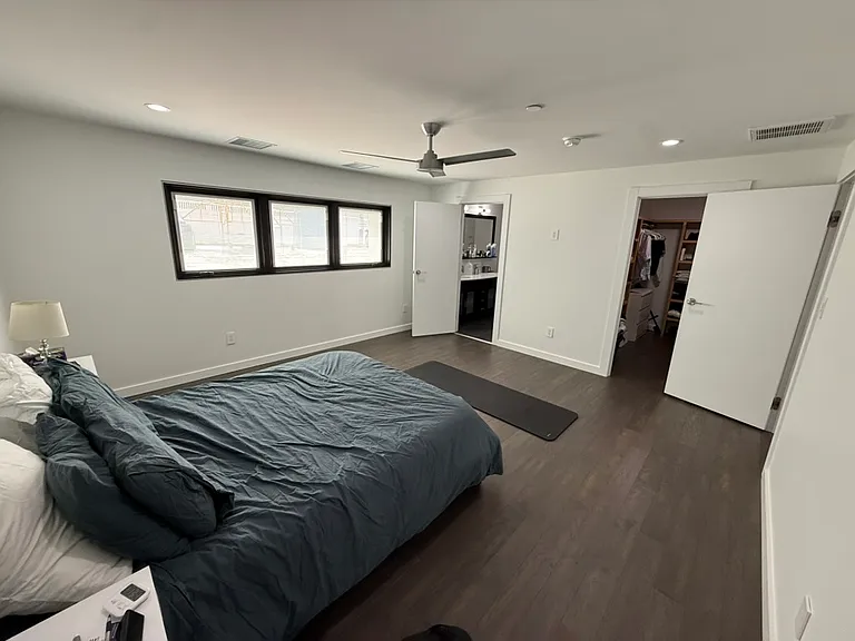 3505 Clarks Ln #B2 — Photo 17