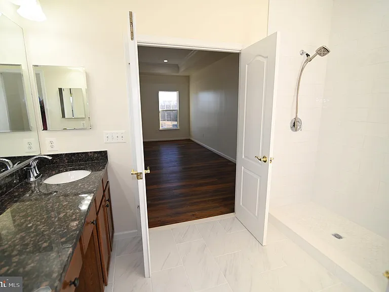 7001 Chaptico Ct — Photo 89