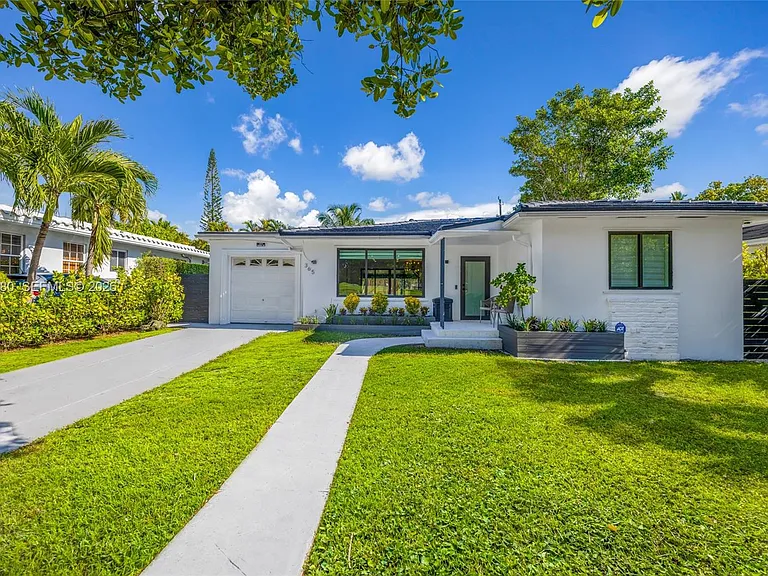 365 Fairway Dr — Photo 16