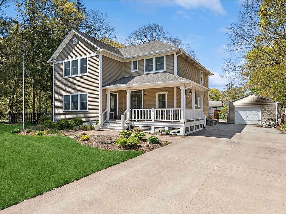 1st image of 17 Sylvan Drive