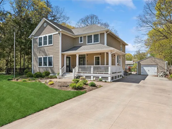 17 Sylvan Drive, Holtsville, NY 11742
