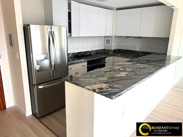 872 Massachusetts Ave #6-A — Photo 4