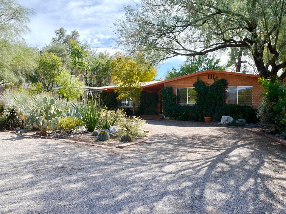 1st image of 3834 E Calle Cortez