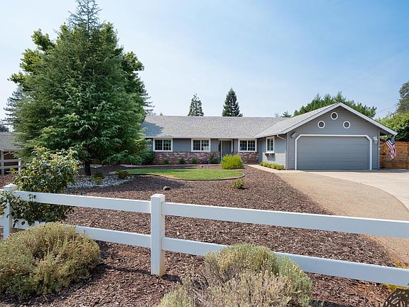 2nd image of 3093 Merrywood Cir