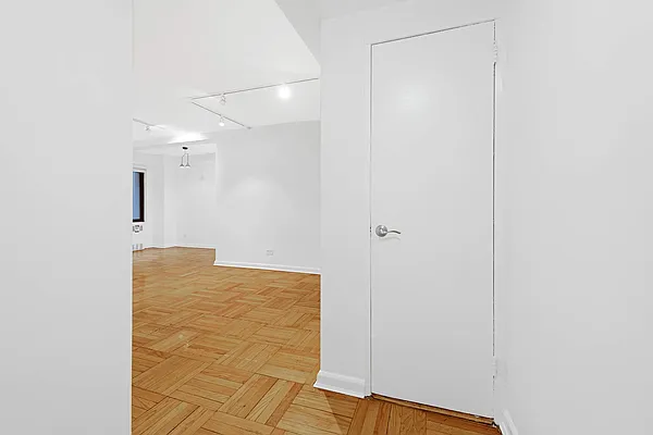 Sold by Compass | media 8