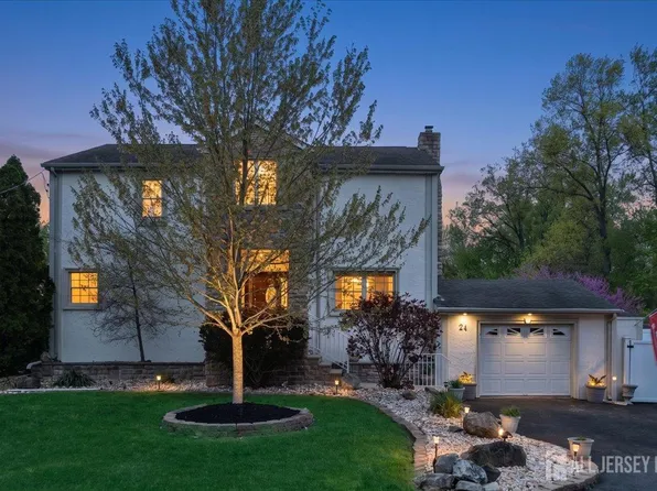 24 Haight Ave, Piscataway, NJ 08854