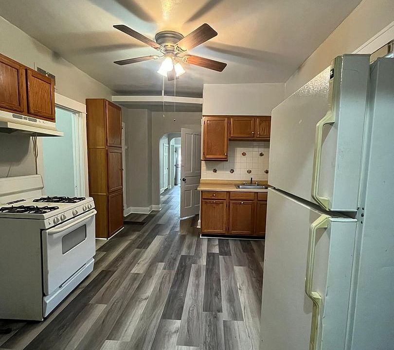 1st image of 4010 Pulaski St #1F