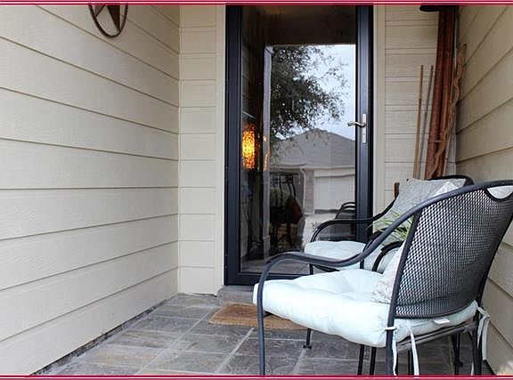 3rd image of 9121 Goldenview Dr