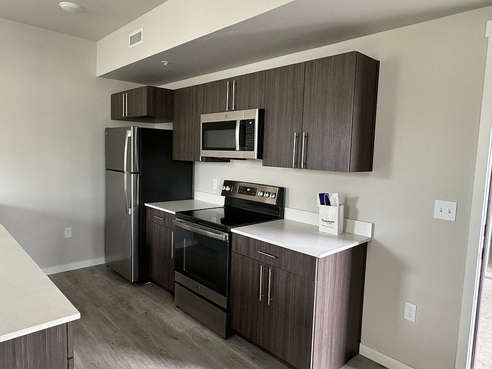 1st image of 528 N 44th St #204
