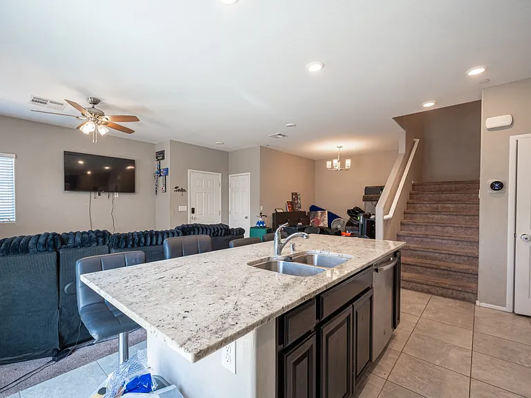 2715 Amazing Meadows Ave — Photo 11