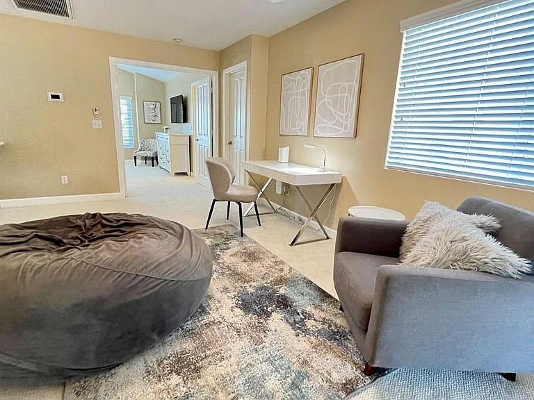 1147 E Amberwood Dr — Photo 28