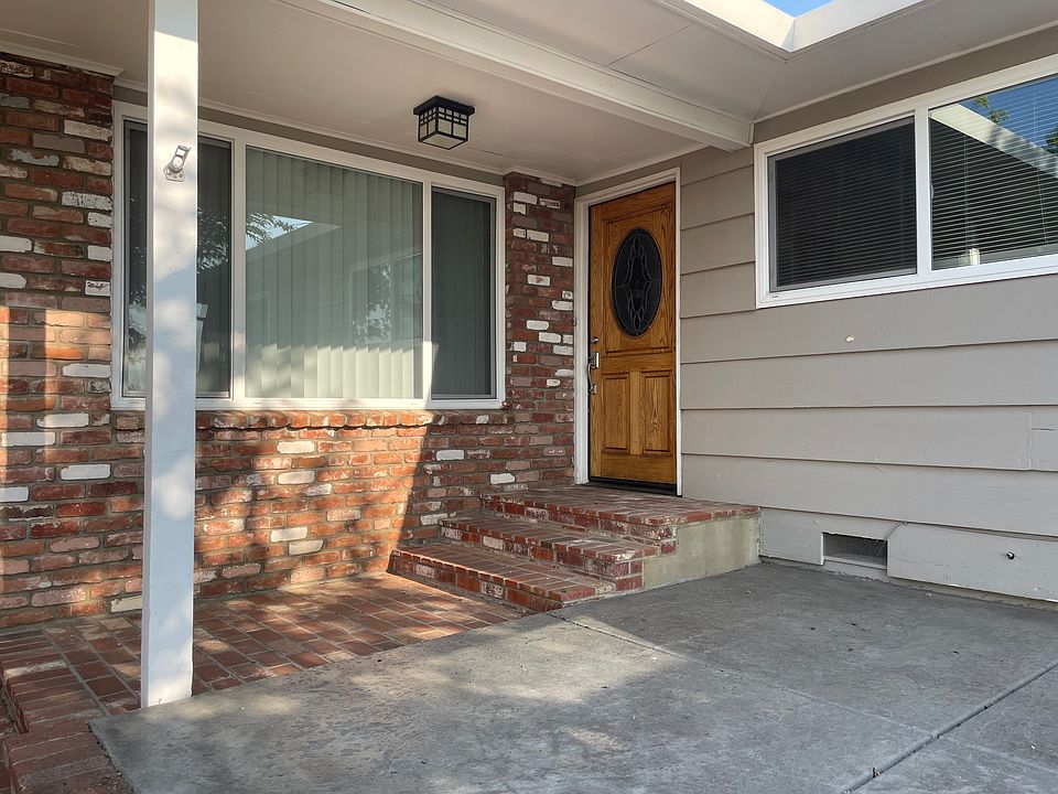 1st image of 48 Edgemont Dr