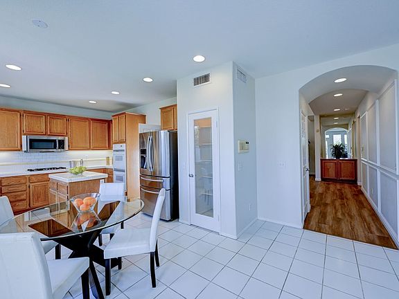 5th image of 20340 Channing Ln