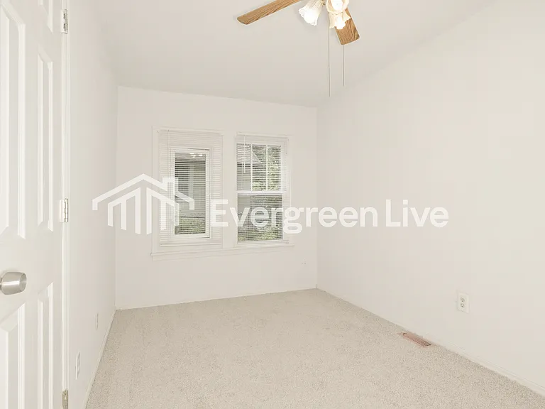 9064 Patrick Dr — Photo 11
