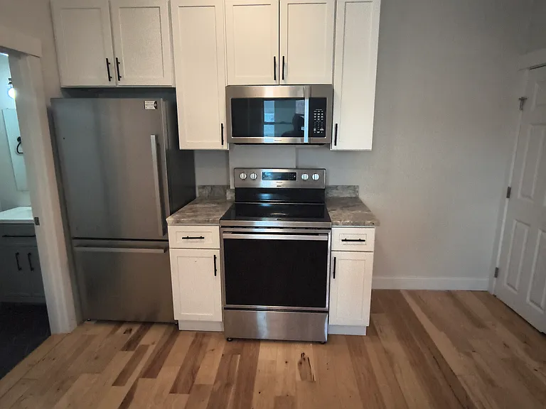 360 Elm St #1 — Photo 39