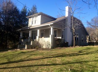 610 W Sunset Rd, Lookout Mountain, TN 37350