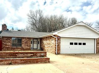 2211 Briarwood Dr, Woodward, OK 73801
