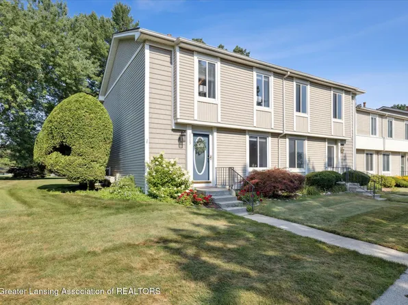 2069 Lac Du Mont Dr, Haslett, MI 48840