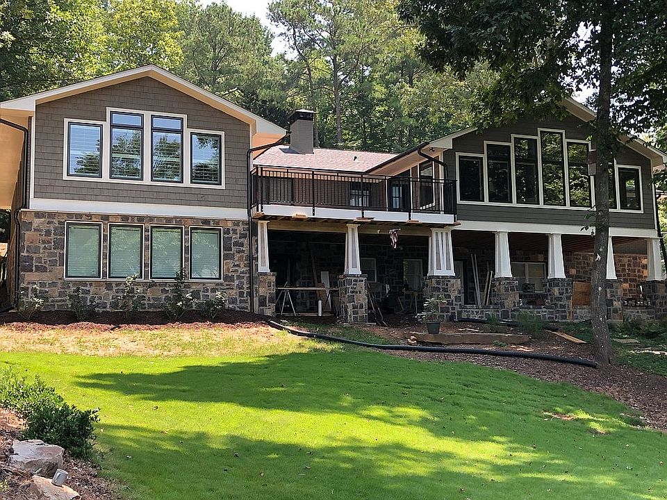2nd image of 398 Lakeshore Dr
