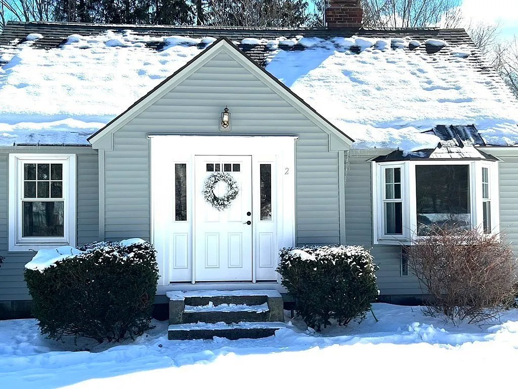 3 bed, 1539 sqft, $3,900 — Photo 2