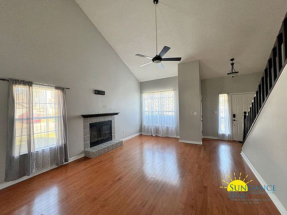 2nd image of 1650 Bennetts End