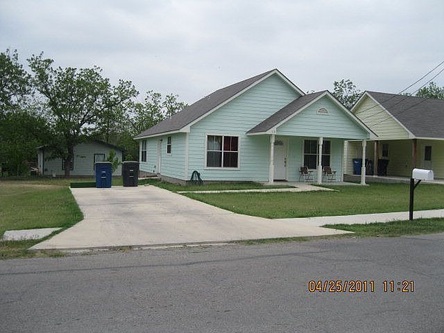 1st image of 113 S Krueger Ave