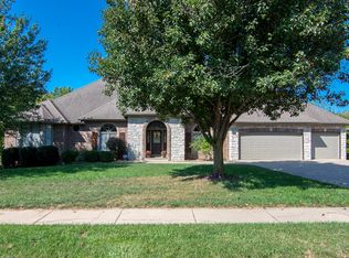 2363 S Forrest Heights Ave, Springfield, MO 65809