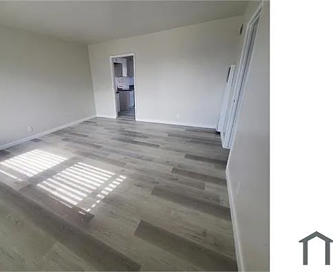 1855 W 87th St #5 — Photo 5
