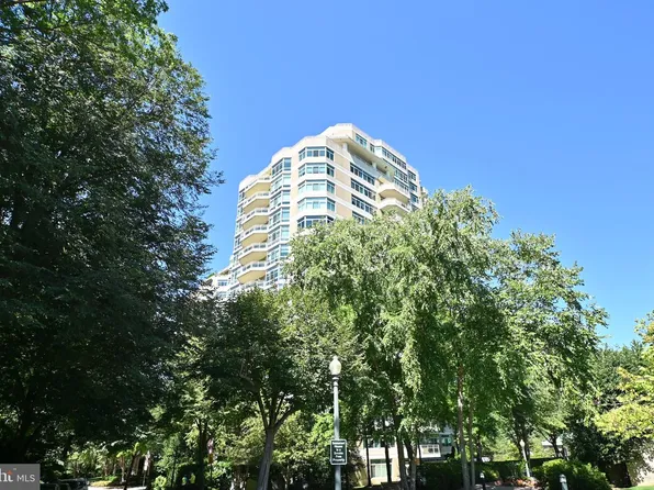 5610 Wisconsin Ave APT 903, Chevy Chase, MD 20815