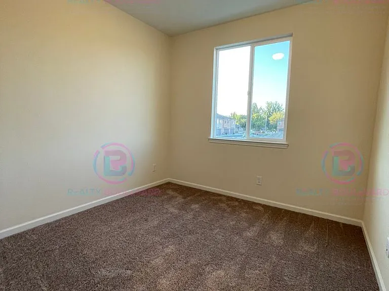 1013 Middle Gate Rd — Photo 25