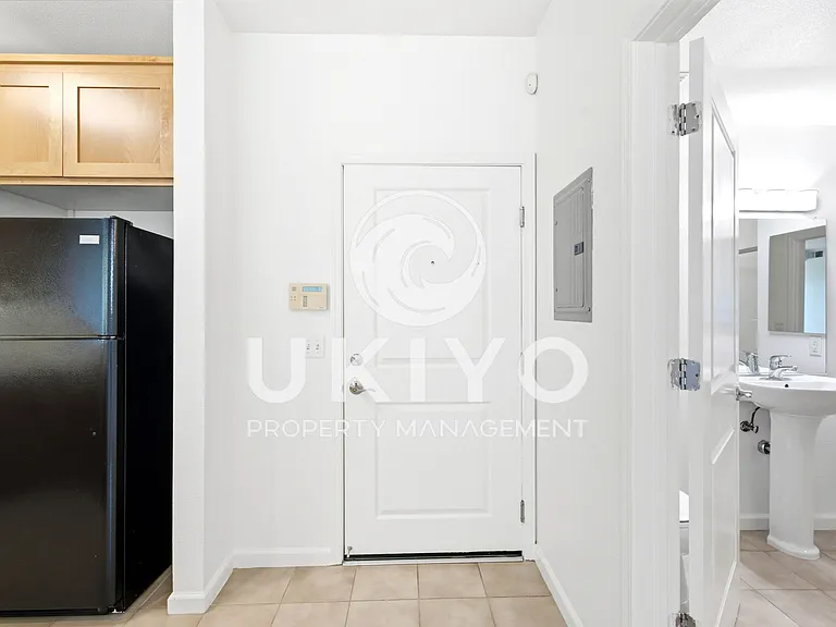 655 12th St #218 — Photo 13