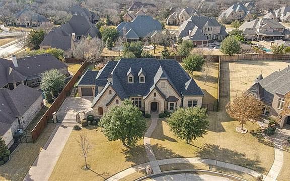4th image of 1325 Britney Ct