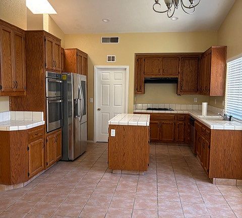5th image of 804 Quintana Dr