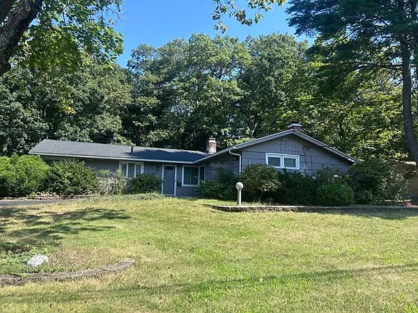 3 bed, 2.5 bath, 1631 sqft, $4,000 — Photo 1