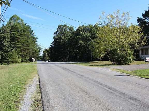 3rd image of 243 Knoll Woods Dr #243