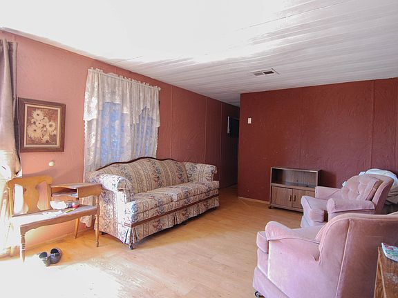 3rd image of 913 N Flagstaff Ave