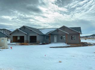 9048 Richfield Dr, Flagstaff, AZ 86004