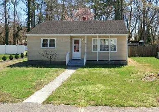 16 Selby Ct — Photo 1