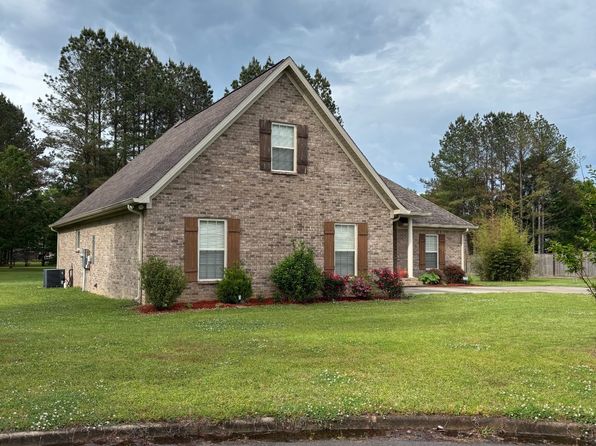 211 Shadow Wood Cv, Grenada, MS 38901
