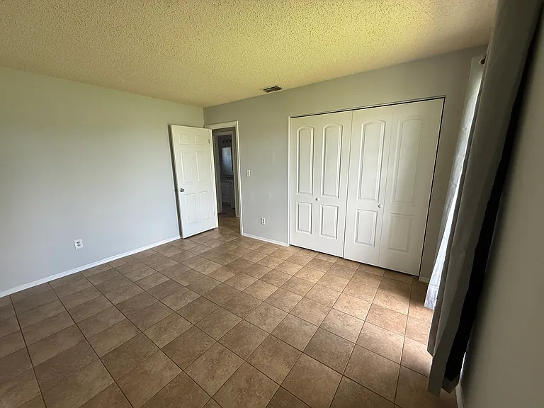 4140 Fargo St N #A — Photo 6