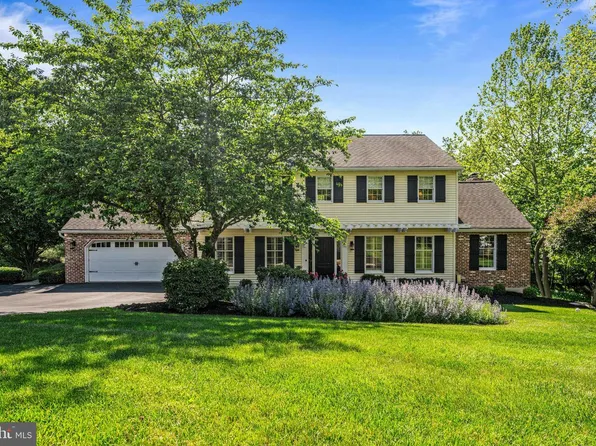 30 Farm House Ln, Furlong, PA 18925