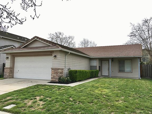 2nd image of 1141 Stone Oak Dr