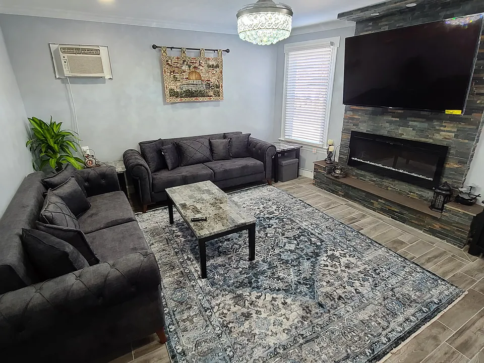 119 Madeline Ave #2