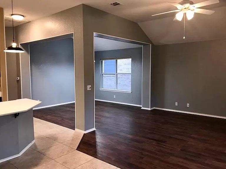 16816 Sabertooth Dr — Photo 4