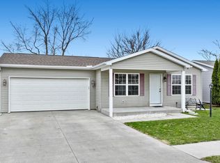 2105 Redbud Ln, Delta, OH 43515