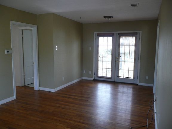 3rd image of 10425 Esta Buena Dr