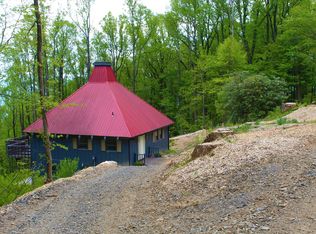 279 Buck Hollar Rd, Hillsville, VA 24343