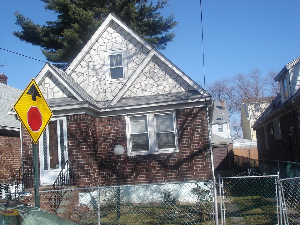 1st image of 11917 200th St